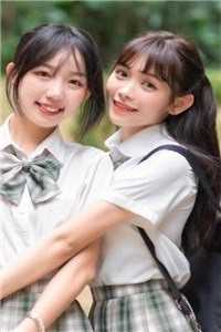 穿进游戏：开局攻略白月光女神
