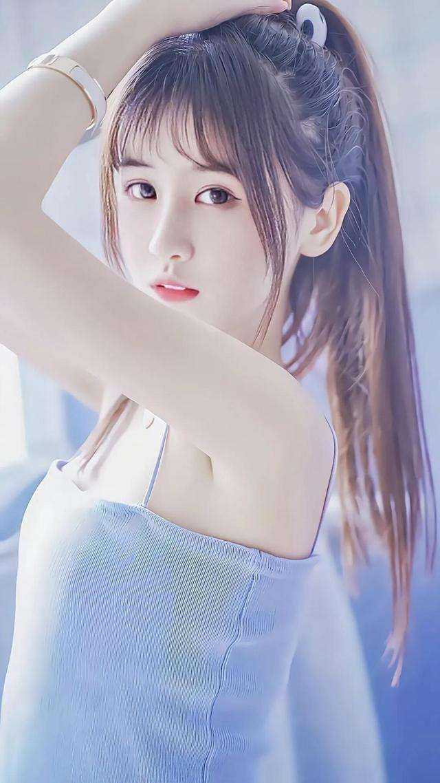 校花倒追，他已无敌这件事藏不住了