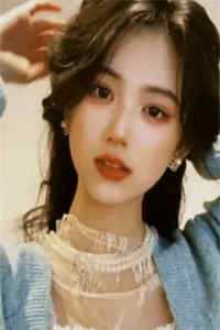 重生后闪婚首长，易孕军嫂养崽忙