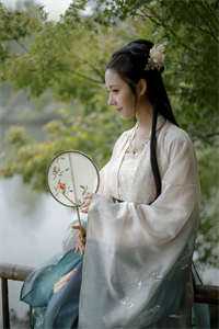 (陈天龙红颜)满级高手下山，绝色师姐宠我无度最新热门小说_(陈天龙红颜)完结版阅读