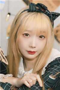 陈逸张志尧《假扮情侣，美女总裁怎么还玩真的了？》完整版免费在线阅读_(假扮情侣，美女总裁怎么还玩真的了？)完结版免费在线阅读