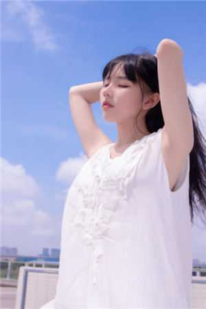 穿越成反派，拒做绿茶校花饭票陈洛夏清月热门小说_最新免费小说穿越成反派，拒做绿茶校花饭票陈洛夏清月
