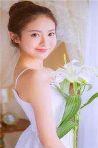 入学闪婚！御姐教授竟成我老婆