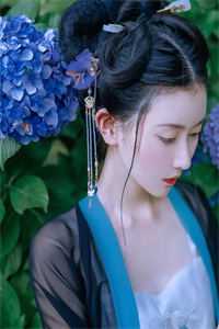 我魂飞魄散时，阎王爹在给养女送嫁