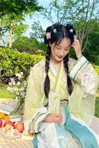 亲女儿被养女抢走传家宝后，我杀疯了(秦梓芸秦娇娇)免费小说在哪看_最新章节列表亲女儿被养女抢走传家宝后，我杀疯了(秦梓芸秦娇娇)